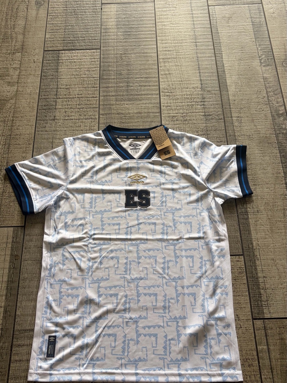 Umbro El Salvador Soccer 2023 Away Jersey Men’s Size Medium